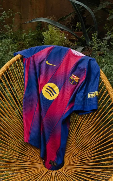 Camisa Barcelona Home 2025/26 - Torcedor